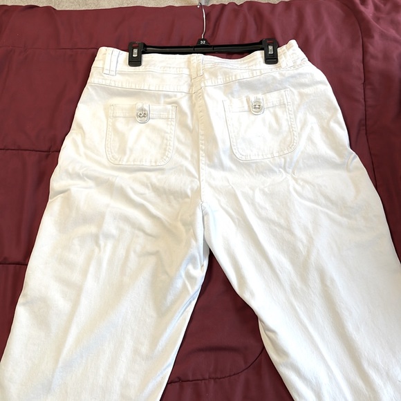 Women’s CBK Sport Wide Leg White Capris, Size 14 - Picture 5 of 6